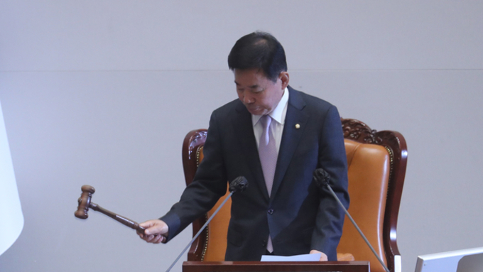 김진표 “개헌 국민투표, 내년 총선과 동시에...우선 선거제 개편부터”