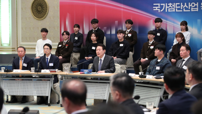 尹대통령, 제15차 비상경제민생회의 주재...내수 활성화 논의