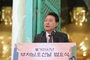 尹 "국정운영 철학 부처님 가르침…문화재 관람료 폐지 감사"