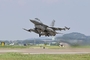 KF-16 공군 전투기 1대 이륙 과정서 추락... "조종사 비상탈출 무사"