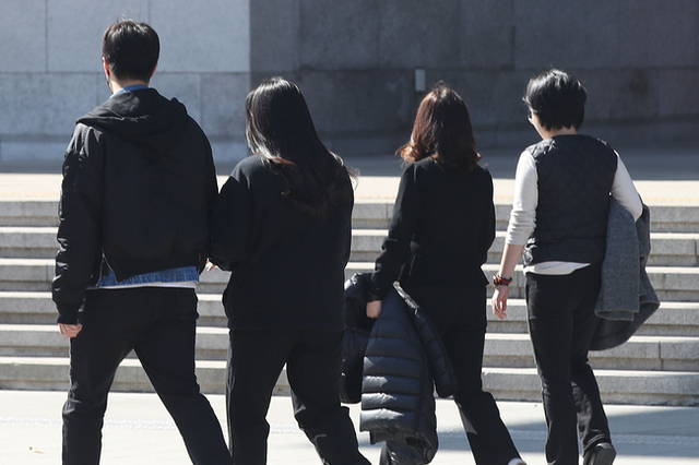 전국 대체로 맑고 포근...낮 최고 21도