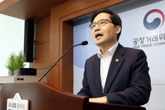 '10대 재벌' 내부거래액 196조 넘어서…2세 지분 높을수록 거래 비중 커