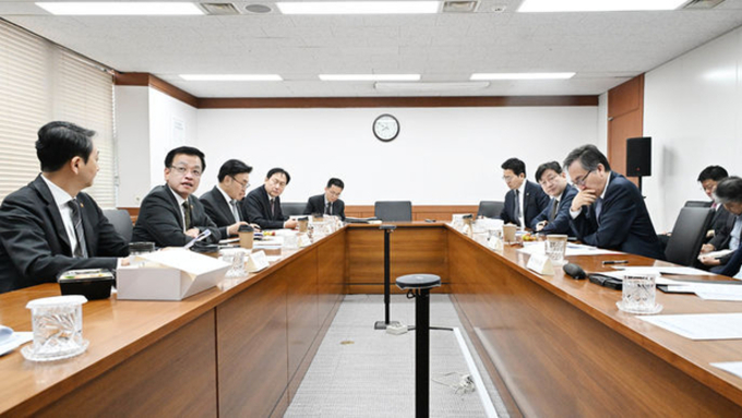 최 대행 "미국 철강·알루미늄 관세 부과, 중소기업 대응 지원