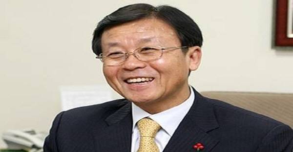 민주당 원혜영 의원(부천 오정)은 7일 노숙인 시설을 설치․운영하는 법인의 경우도 국유·공유 재산을 무상으로 대부하거나 사용․수익할 수 있도록 ‘노숙인 등의 복지 및 자립지원에 관한 법률 일부 개정법률안’을 발의했다