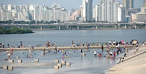 올해 최고 무더위/뉴시스