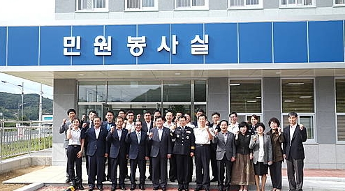 최경환 부총리 지역구 청도 방문/뉴시스