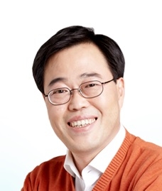 김기식 신임 원내대표 정책특보
