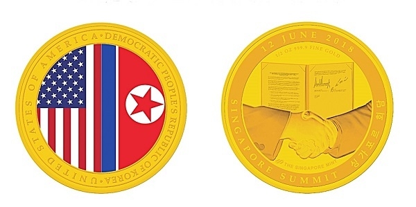 싱가포르 북미정상회담 기념 메달. (사진=현대홈쇼핑 제공)