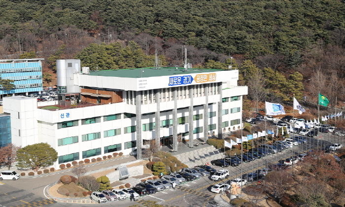 경기도는 오는 7월20일부터 여권업무를 수원시로 이관한다고 31일 밝혔다.