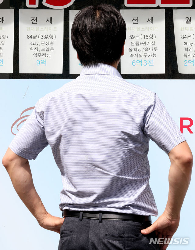서울 강남구 삼성동 일대의 한 공인중개소 모습.(사진=뉴시스)