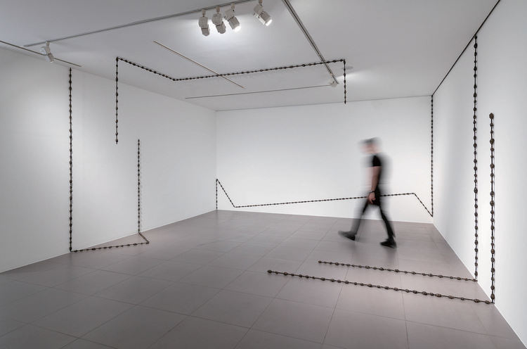 이승택, Untitled, 1982,알루미늄 파이프, 종이, 실, Dimensions variable <사진=갤러리현대 제공>