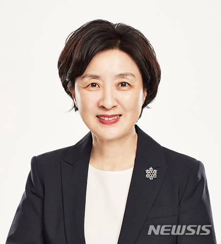 숙명여대 장윤금 문헌정보학과 교수. (사진 = 숙명여대 제공)