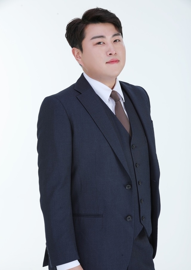 김호중 사과 공식입장 글을 통해 어머니가 일부 팬에게 금품 요구한 것에 대해 사과했다. 사진=김호중 소속사 생각을보여주는엔터테인먼트 제공