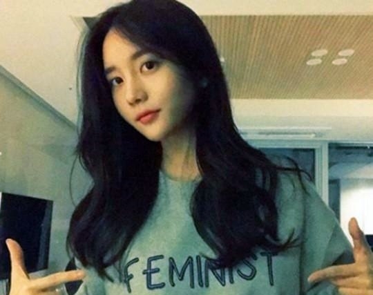한서희가 마약 양성 반응이 나온 소변검사와 달리 모발검사에서는 음성 판정을 받아 석방됐다. 수원지법 성남지원 형사1단독 김수경 부장판사는 11일 한서희에 대한 집행유예 취소 신청을 기각했다. (사진=한서희 소셜네트워크서비스 캡처)