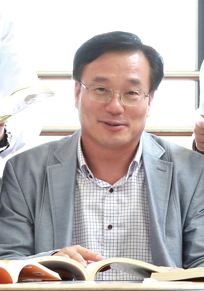 <strong>박갑룡</strong> 송원대학교 학생입학처장