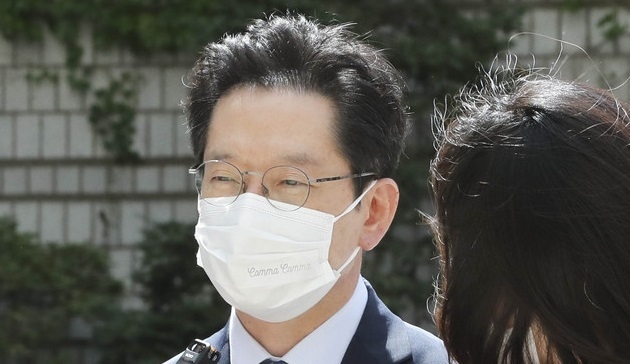 김경수 경남도지사가 지난 3일 오후 서울 서초구 서울고등법원에서 열린 '드루킹 댓글조작' 관련 항소심 20차 공판에 출석하고 있다.