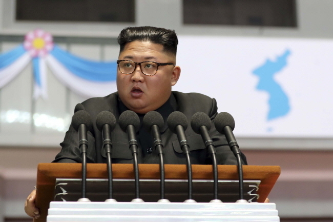 미국 국무부는 김정은 북한 국무위원장이 남측 공무원 사살에 대해 사과한 일에 대해 "도움이 되는 조치"라고 밝혔다.