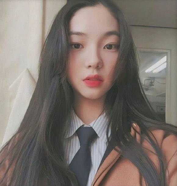 15일 SM 공식입장에 최근 온라인 상에 연습생 유지민 관련 악성루머가 유포돼 “고소했다”며 법적대응에 나섰다는 내용이 담겼다. 사진=유지민 소셜네트워크서비스 캡처