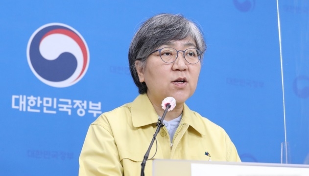 정은경 질병관리청장이 21일 오후 충북 청주시 질병청에서 인플루엔자 예방접종 사업 관련 브리핑을 하고 있다.