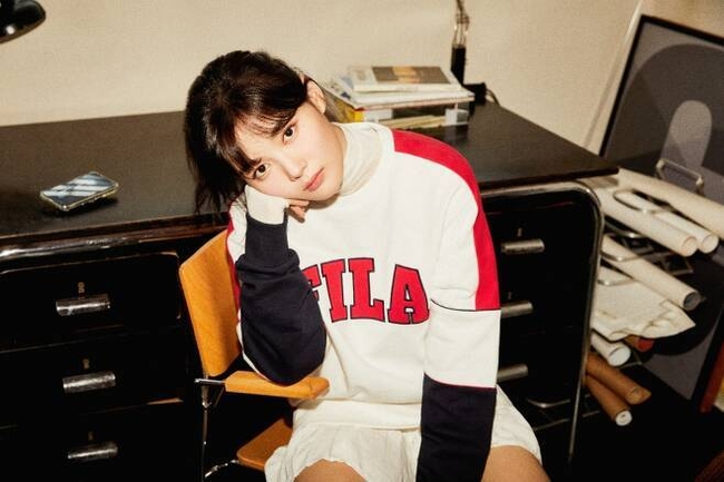 김유정 고액기부자 클럽 가입 소식이 27일 전해졌다. 이날 아동복지기관인 초록우산 어린이재단에 따르면 김유정은 그린노블클럽(1억원 이상을 후원한 고액기부자 모임)의 229번째 후원자가 됐다. 사진=휠라(FILA) 제공