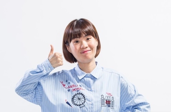 박지선 사망 소식이 2일 전해졌다. 이날 경찰에 따르면 박지선은 같은 날 오후 1시 45분께 서울 마포구 자택에서 모친과 함께 숨진 채 발견됐다. 오후 박지선 부친 신고로 출동한 경찰은 박지선 사망에 대해 극단적 선택으로 추정하고 있다. 경찰은 명확한 박지선, 모친 사망원인을 조사 중이다. 일각에서는 박지선 사망 원인에 대해 평소 지병(질환)인 햇빛알레르기가 악화돼 극단적 선택을 한 것으로 보고 있다. 사진=제천시 제공