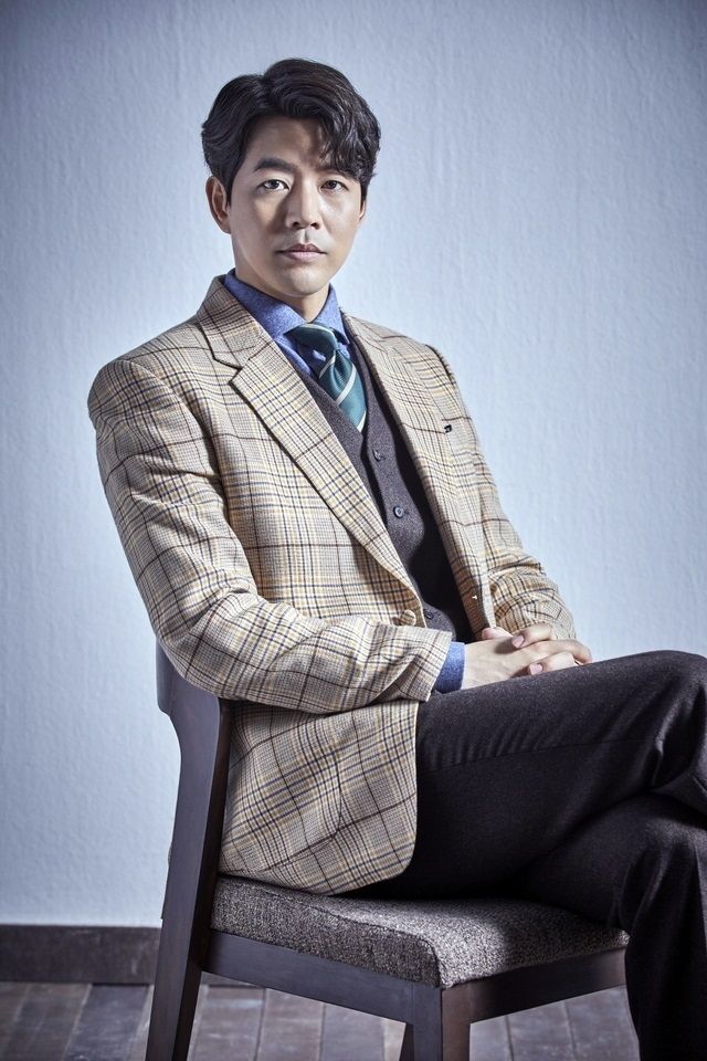 이상윤이 사칭계정 주의를 당부했다. 소속사 제이와이드컴퍼니는 지난 4일 공식 인스타그램에 공식입장을 올려 "회사 배우(이상윤) 계정 사칭해 팬 분들께 DM(개인 메시지)을 보내는 등의 활동이 포착돼 알려드린다"고 밝혔다. 사진=파크컴퍼니 제공