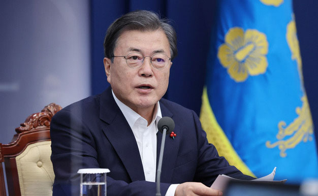 문재인 대통령이 7일 오후 청와대 여민관에서 열린 수석·보좌관회의에 참석해 발언하고 있다. (사진=청와대 제공)