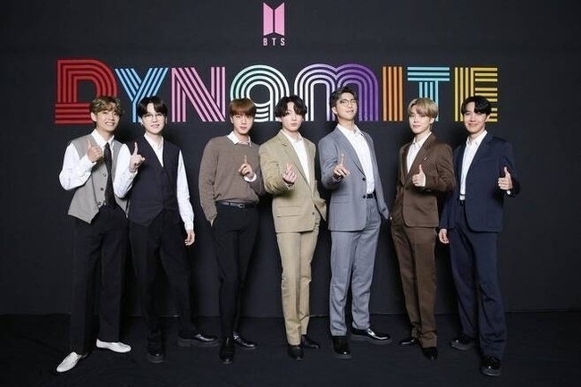  방탄소년단(BTS, 방탄)의 세계관을 담는 드라마 '유스'가 촬영중단 됐다. 방탄소년단 측근은 10일 “'유스' 제작진이 최근 촬영을 전면 중단했다”고 밝혔다. 사진=빅히트 엔터테인먼트 제공