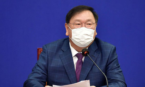 김태년 더불어민주당 원내대표가 16일 오전 서울 여의도 국회에서 열린 최고위원회의에서 발언을 하고 있다 (사진=공동취재사진)