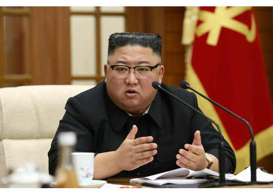 북한 노동당 기관지 노동신문은 30일 김정은 국무위원장이 전날 열린 조선노동당 중앙위원회 제7기 제21차 정치국 확대회의를 주재했다고 보도했다. 사진제공=뉴시스
