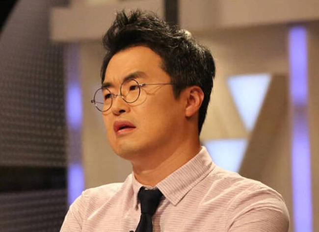  최태성이 사실상 '선녀들'에 일침을 가했다. 최태성은 5일 소셜네트워크서비스에 "몇 년 전인가. 모 방송 예능팀에서 많은 분들이 연구소에 방문해주셨다. 새로운 역사 예능프로그램을 런칭한다고 함께 해주셨으면 좋겠다고"라며 말문을 열었다. 사진=최태성 SNS 캡처