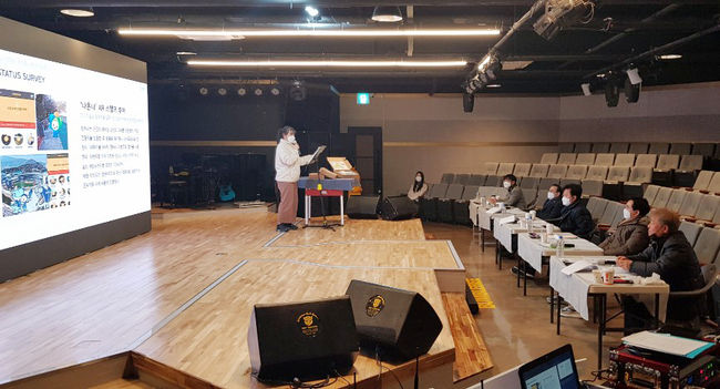 경남대 피움투어팀 발표 모습.