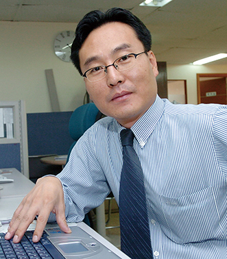 김영욱 기자