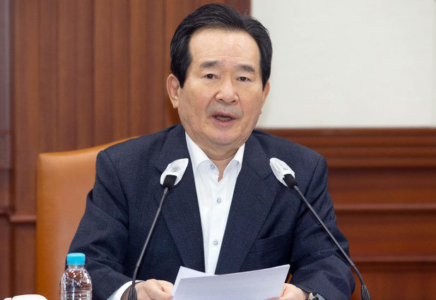 정세균 국무총리(중앙재난안전대책본부장)가 9일 오전 정부세종청사에서 열린 신종 코로나바이러스(코로나19) 중앙재난안전대책본부 회의에서 모두발언을 하고 있다. (사진=뉴시스 제공)