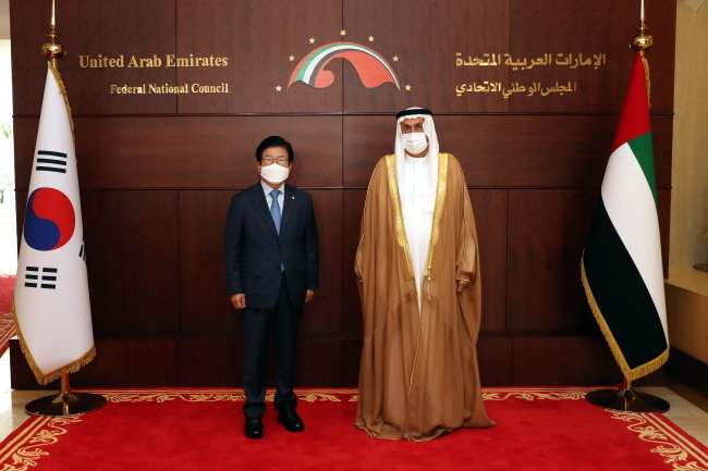 11일(현지시간) 박병석 국회의장이 UAE 연방평의회에서 사끄르 고바쉬 UAE 연방평의회 의장과 회담을 가졌다.(사진=국회의장실 제공)