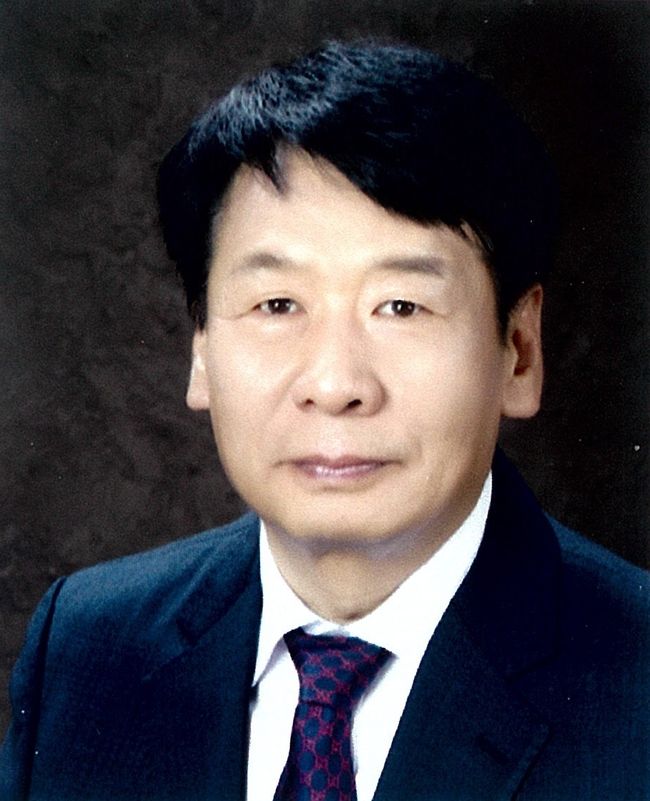 이윤철 회장 사진