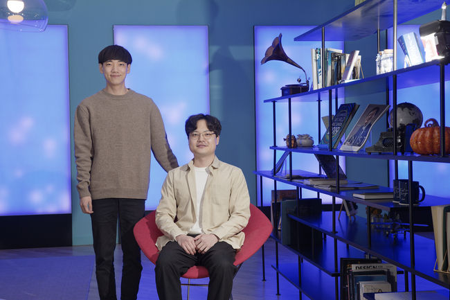 공동 제1저자인 김민성 연구원과 서지형 연구원(우측)