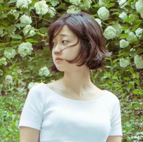 도마는 작사, 작곡 능력이 탁월했다. 청명하면서도 몽환적인 목소리는 많은 이들에게 위로를 안겼다 (사진=멜론 캡처)