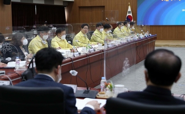 충남도 비상경제상황 점검 회의 모습.(사진=뉴시스 제공)