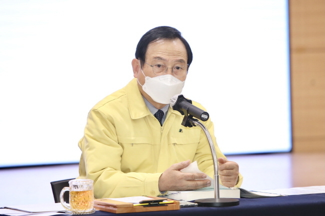 박상돈 천안시장이 지난 5일 열린 간부회의를 주재하고 있다.(사진=천안시청 제공)
