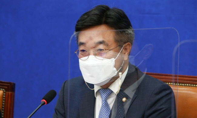  윤호중 더불어민주당 비상대책위원장이 19일 국회에서 열린 비상대책위원회의에 참석해 발언하고 있다. (사진=뉴시스 제공)