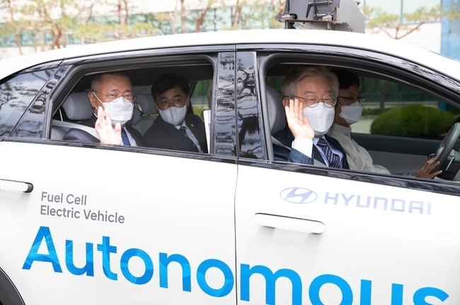 이재명 경기도지사, 현대차·기아기술연구소 방문(사진=뉴시스 제공)