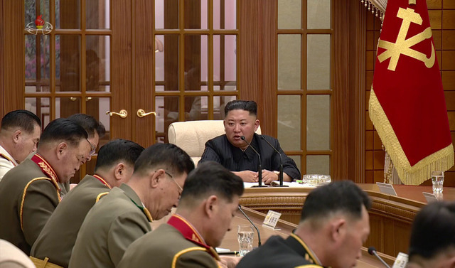 북한 조선중앙TV는 김정은 국무위원장이 지난 11일 당 중앙위원회 본부청사에서 조선 노동당 중앙군사위원회 제8기 제2차 확대회의를 주재했다고 12일 방영했다. (사진=조선중앙TV 캡처) 