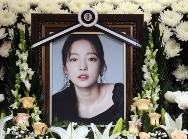 부모가 자녀 양육의무를 위반하거나 학대하는 경우 상속권을 박탈시키는 이른바 '구하라법'이 국무회의를 통과했다 (사진=뉴시스 제공)