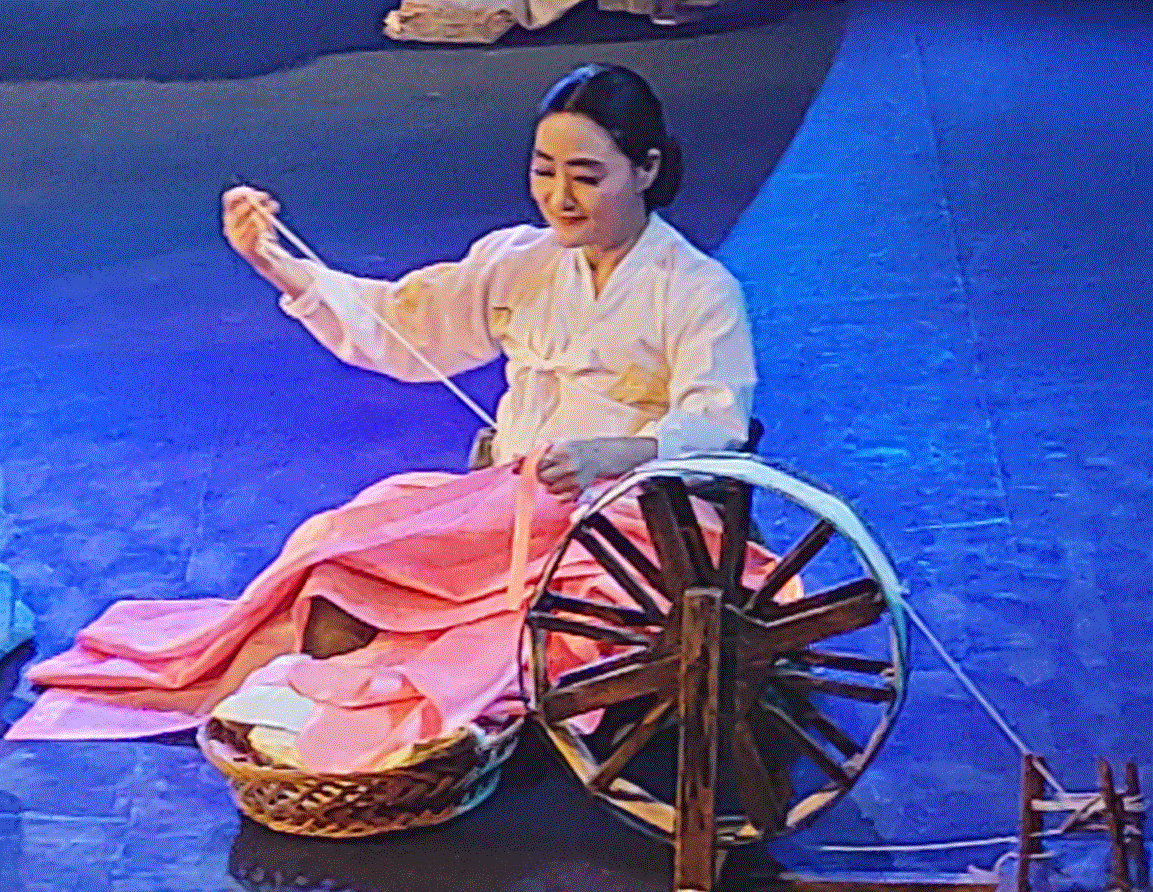 영남민요연구회 팩션 민요극 '영남민요 향기로 피오르다' 공연 모습.