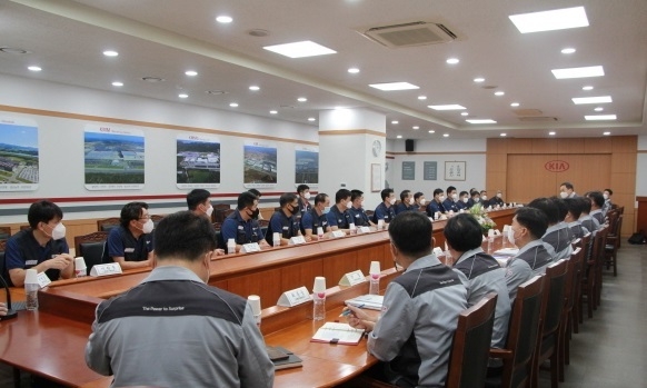 임단협 상견례 현장.(사진=뉴시스 제공)