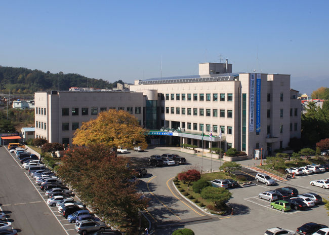 청도군청 전경 사진