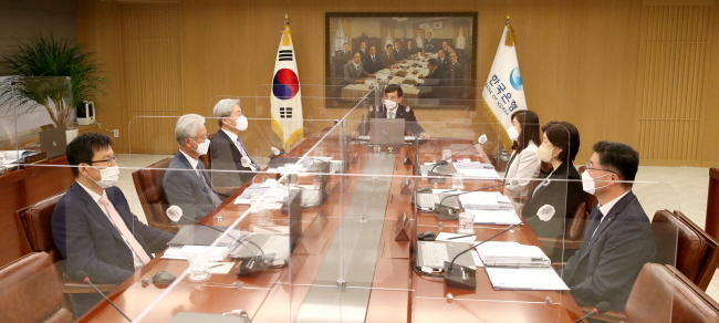 이주열 한국은행 총재가 지난 5월 27일 오전 서울 중구 한국은행에서 열린 금융통화위원회 본회의에서 회의를 주재하고 있다. (사진=한국은행 제공)