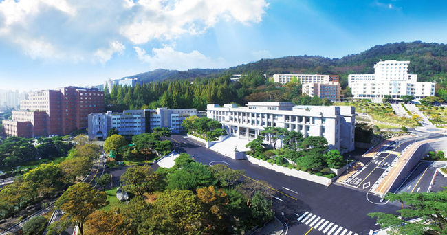 경남대학교 전경 사진