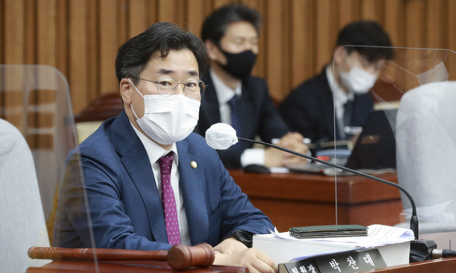더불어민주당 박찬대 의원이 지난 5월10일 서울 여의도 국회에서 열린 제4차 김부겸 국무총리 임명동의에 관한 인사청문특별위원회 전체회의에서 발언을 하고 있다.(사진=뉴시스 제공)